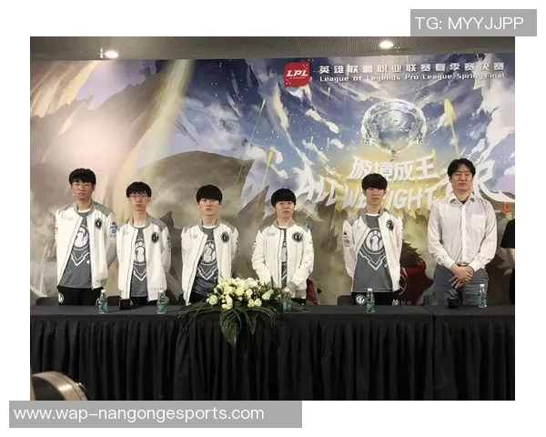 电竞新闻赛后复盘IG与WE的团队协作分析与战术探讨